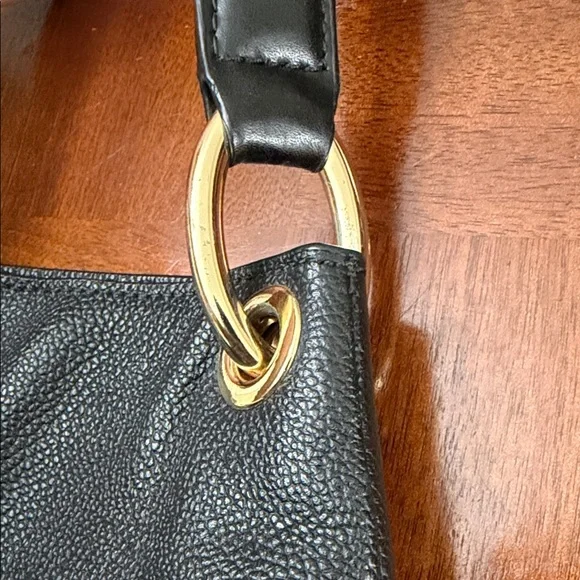 Michael Kors Black and Gold Shoulder Bag - Picture 4 of 4